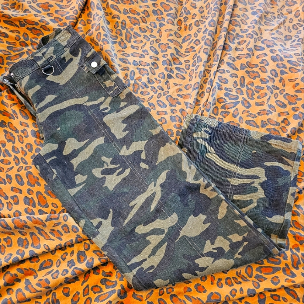 #edikted  Size Small Flare Green and Brown Camouflage Jeans Sturdy Outdoor Wear - Picture 7 of 8